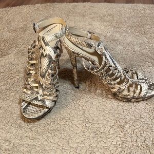 EUC Brian Atwood snake print leather Vero Cuoio heels size 7 1/2 (38)